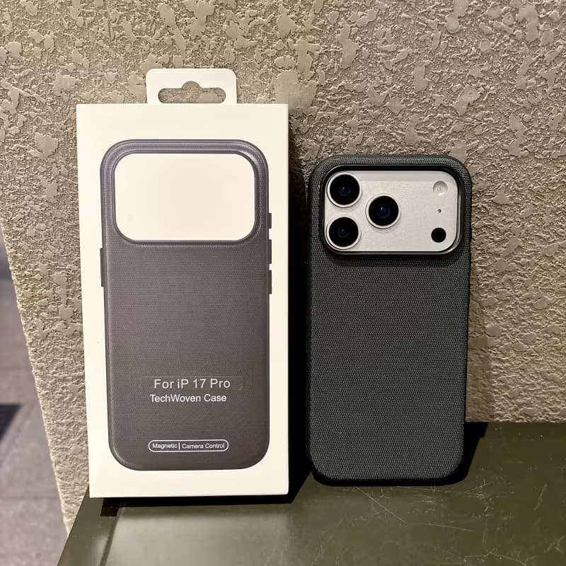 Woolen Case for iPhone 17 Pro / 18 Pro Dark